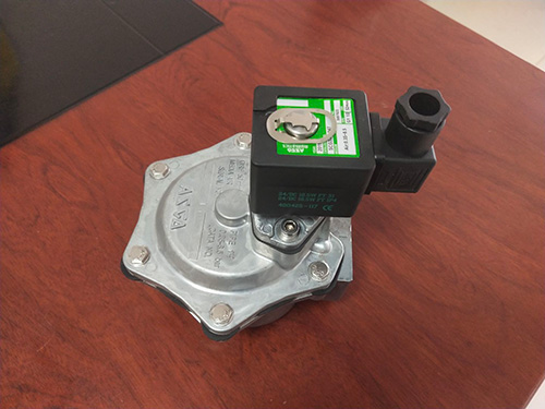 阿斯卡一點(diǎn)五寸直角閥