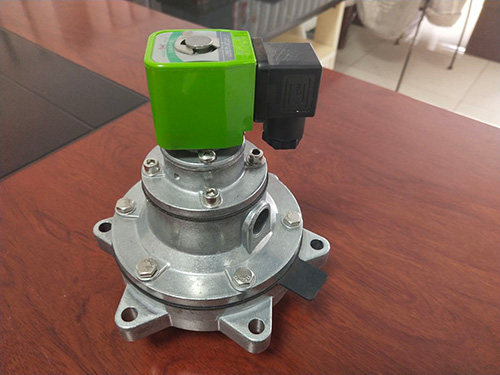 一點(diǎn)五寸淹沒(méi)閥